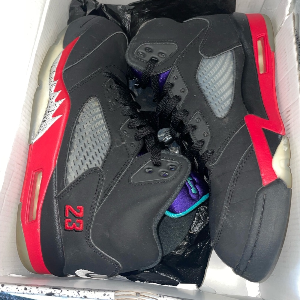 Jordan’s size 8men